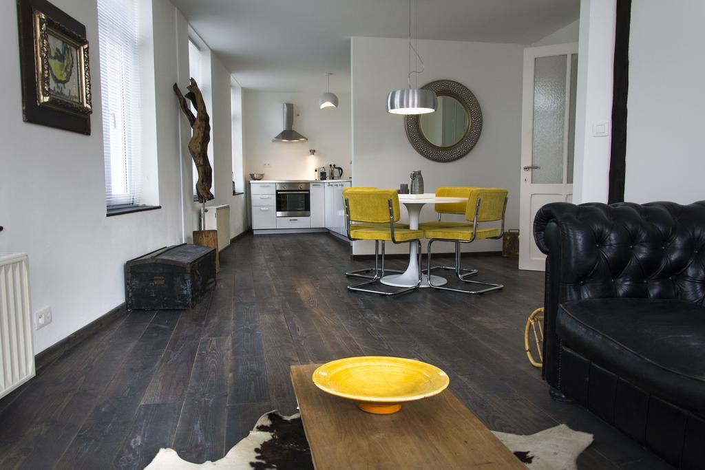 Entre Deux Pays Apartments Spa Szoba fotó